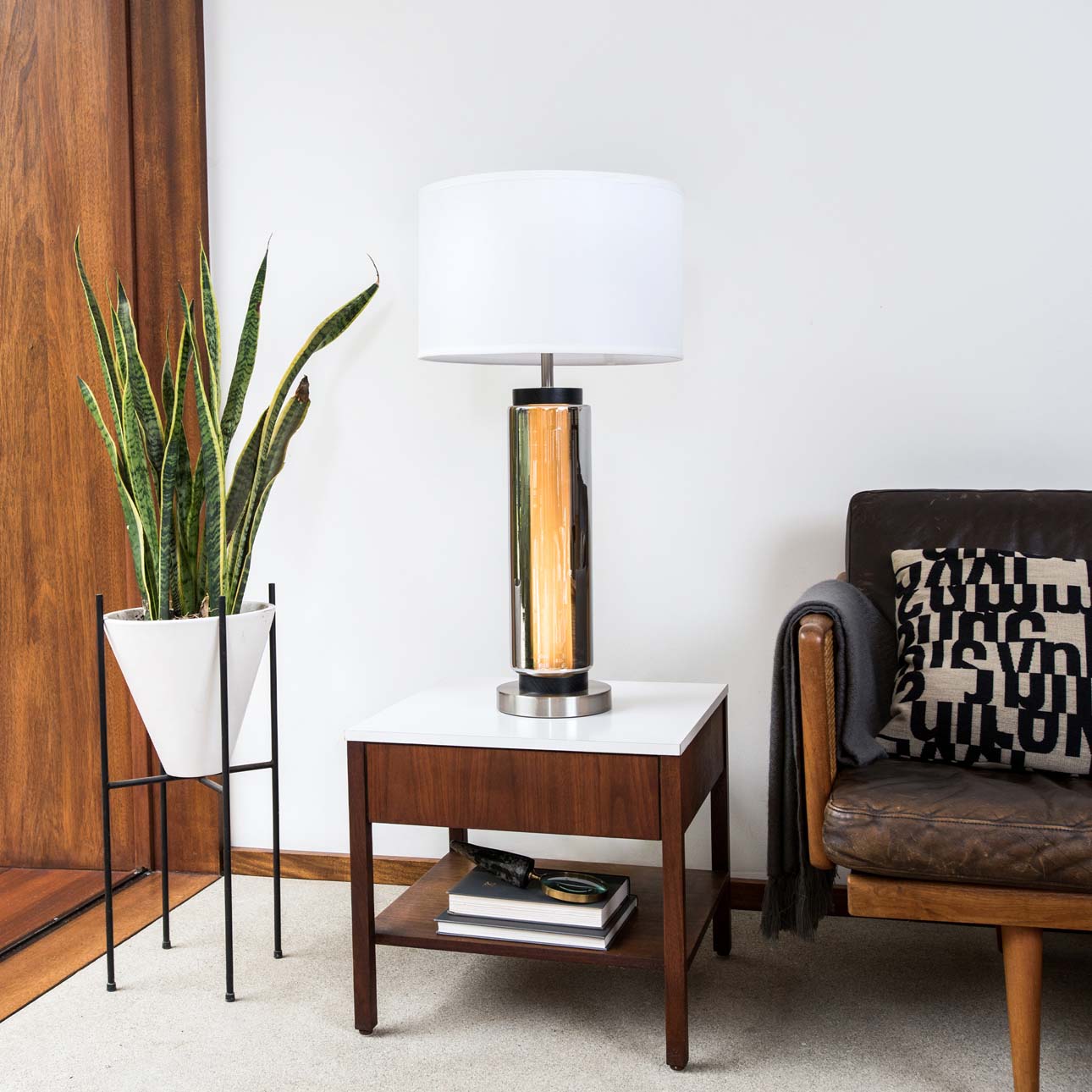 Sawtelle-Table-Lamp-NOVA-Of-Calfornia