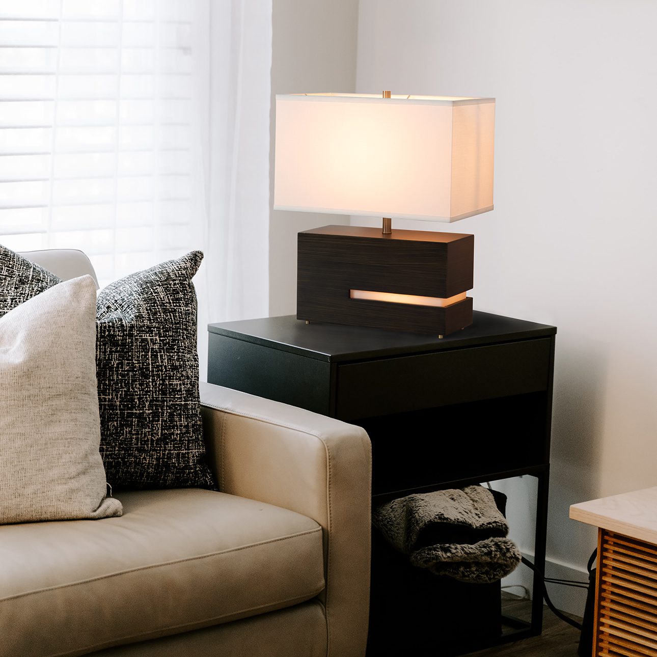 Zen Reclining Table Lamp in Gilded Ebony and Brass with Night Light