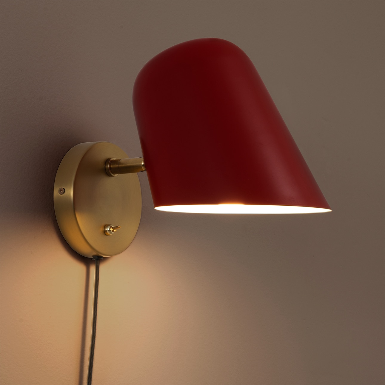 Culver Wall Sconce in Crimson Red with Plug In Toggle Switch