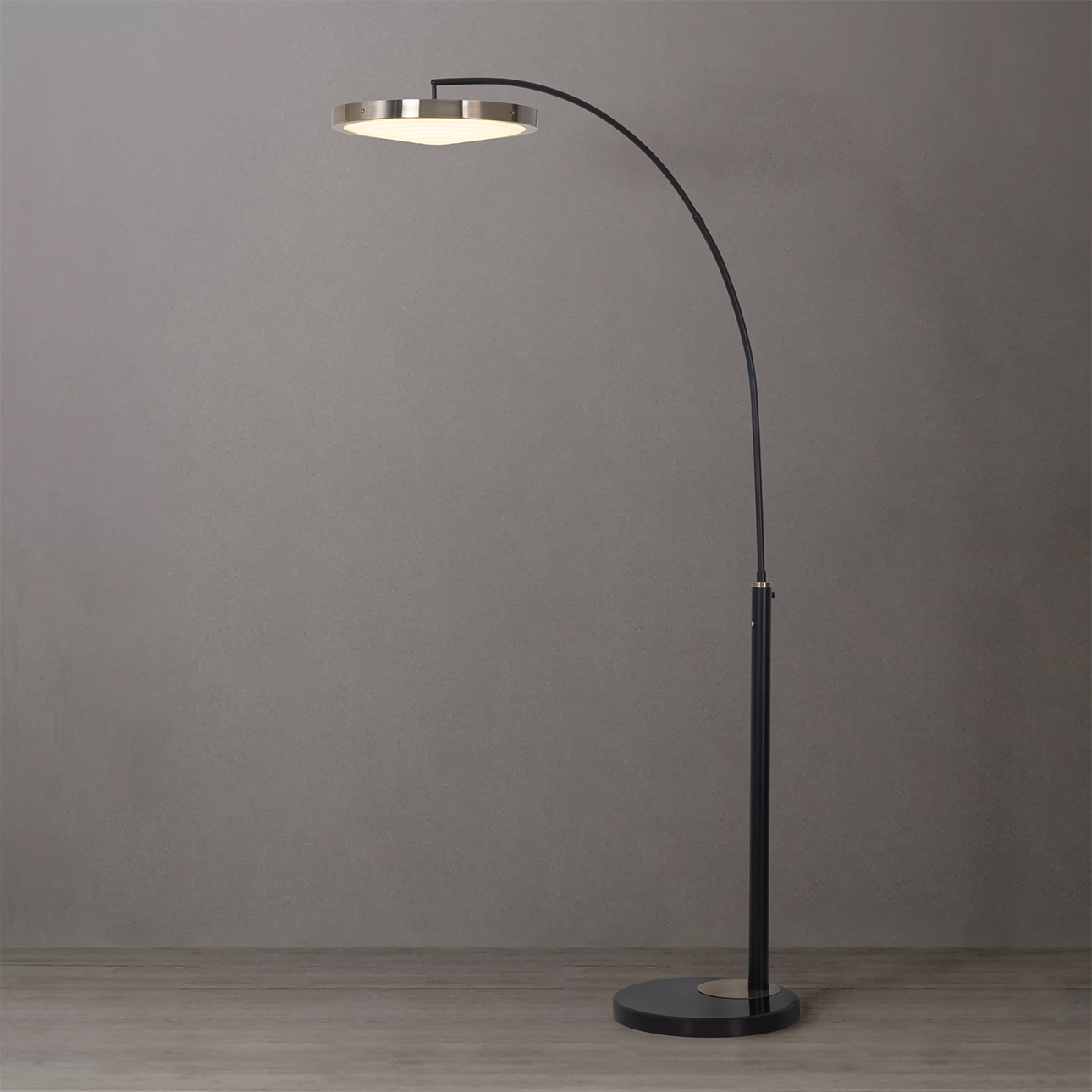 Redondo 1 Light LED Arc Floor Lamp – Matte Black Finish, Weathered Brass, Black Marble Base, Dimmer