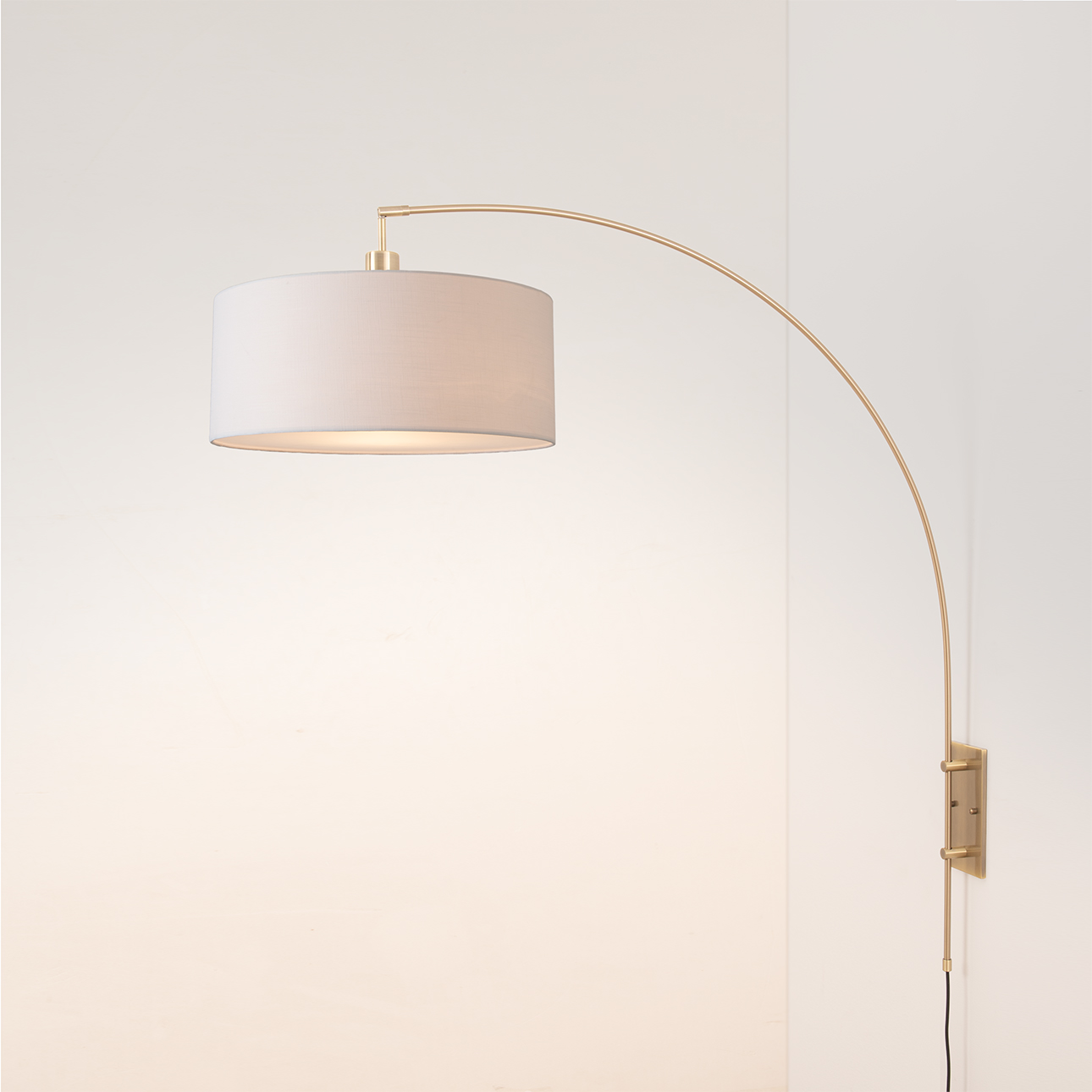 Span Wall Mounted Arc Lamp – Weathered Brass, White Fabric Drum Shade, Dimmable, Bulb Included