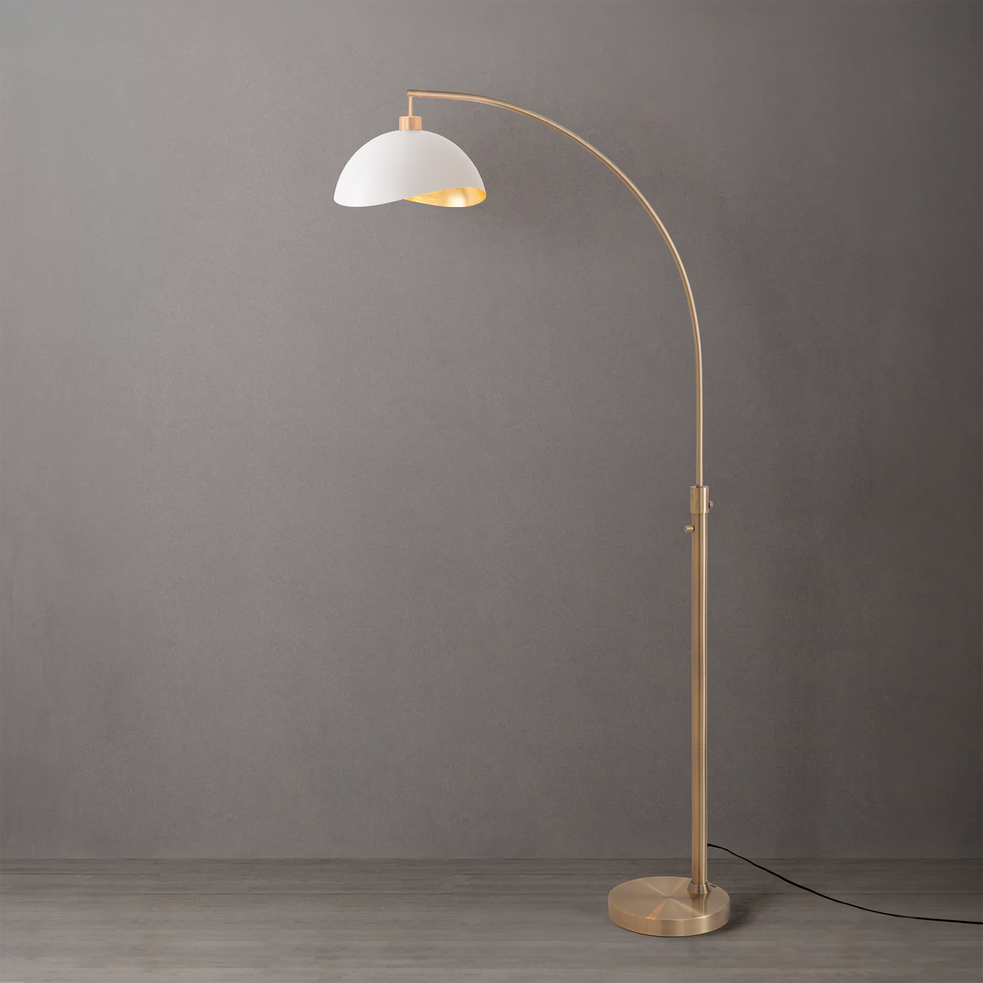 Luna Bella 75″H Chairside Arc Lamp
